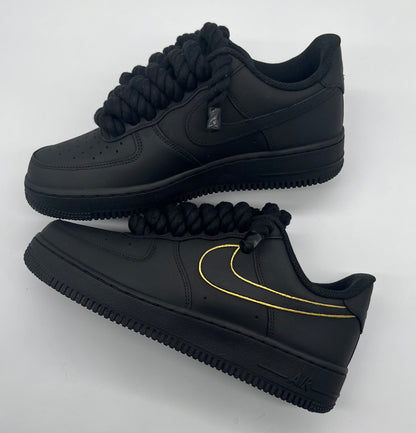 AIR FORCE ONE BIG LACES NOIR MAT & GOLD