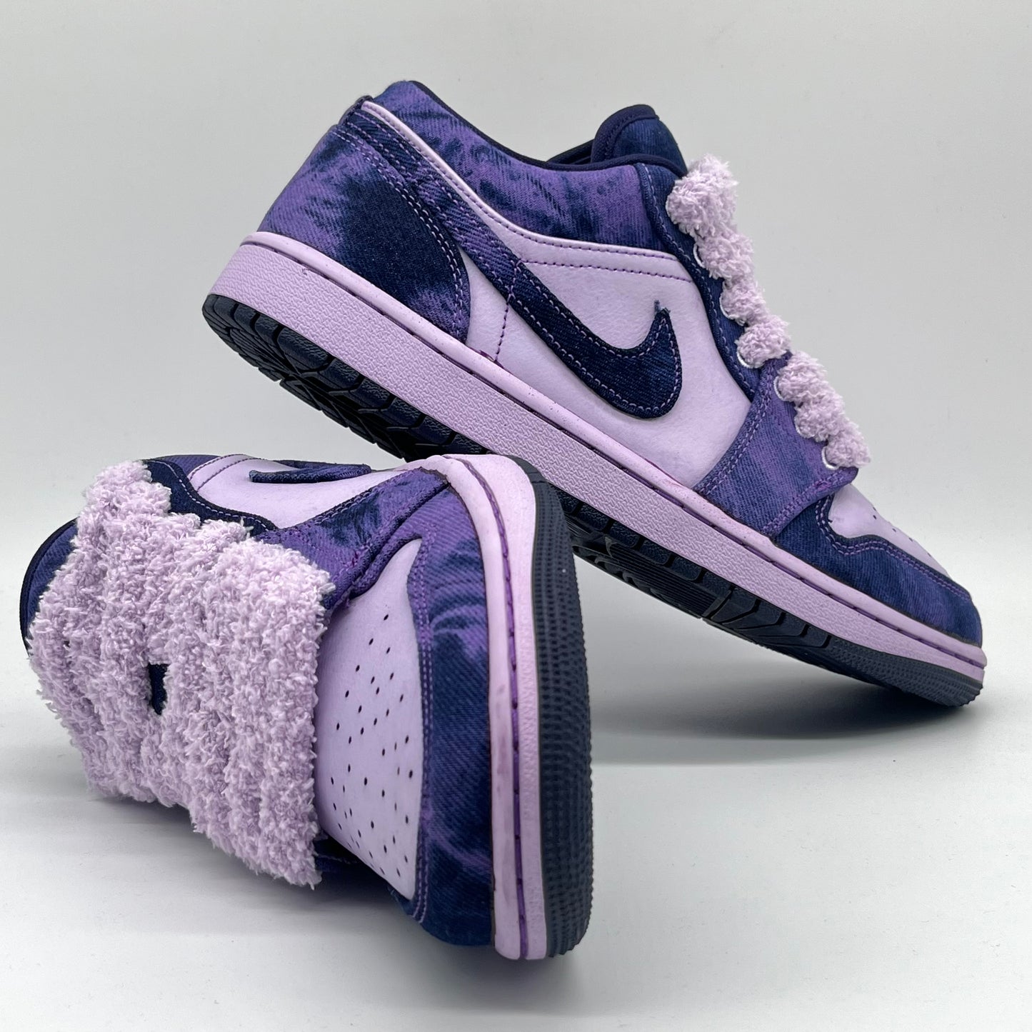 AIR JORDAN 1 LOW PURPLE FLUFFY