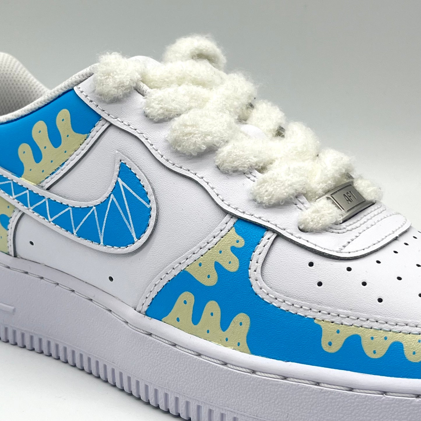 WAVES AIR FORCE ONE PALE BLUE FLUFFY