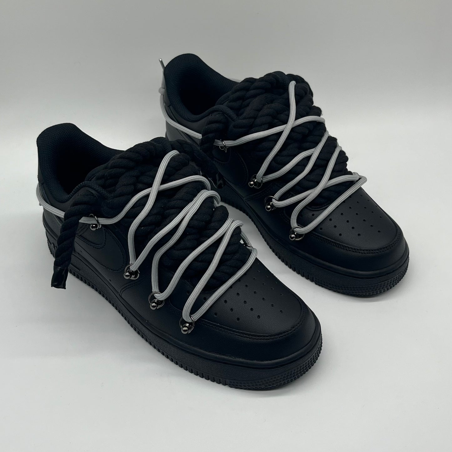 AIR FORCE ONE DOUBLE LACES GRIS ET NOIR